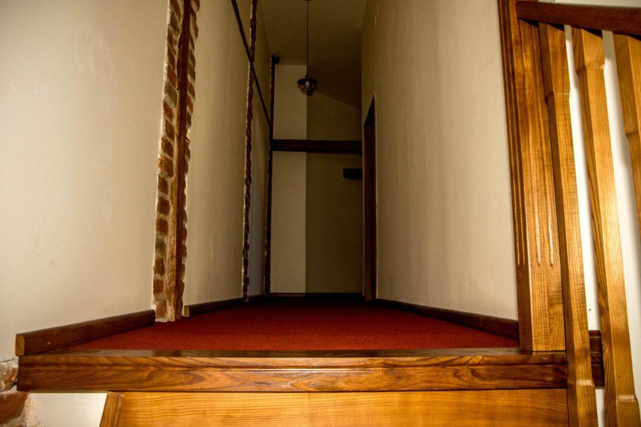 Antique Aparthotel Alba Iulia Exterior foto